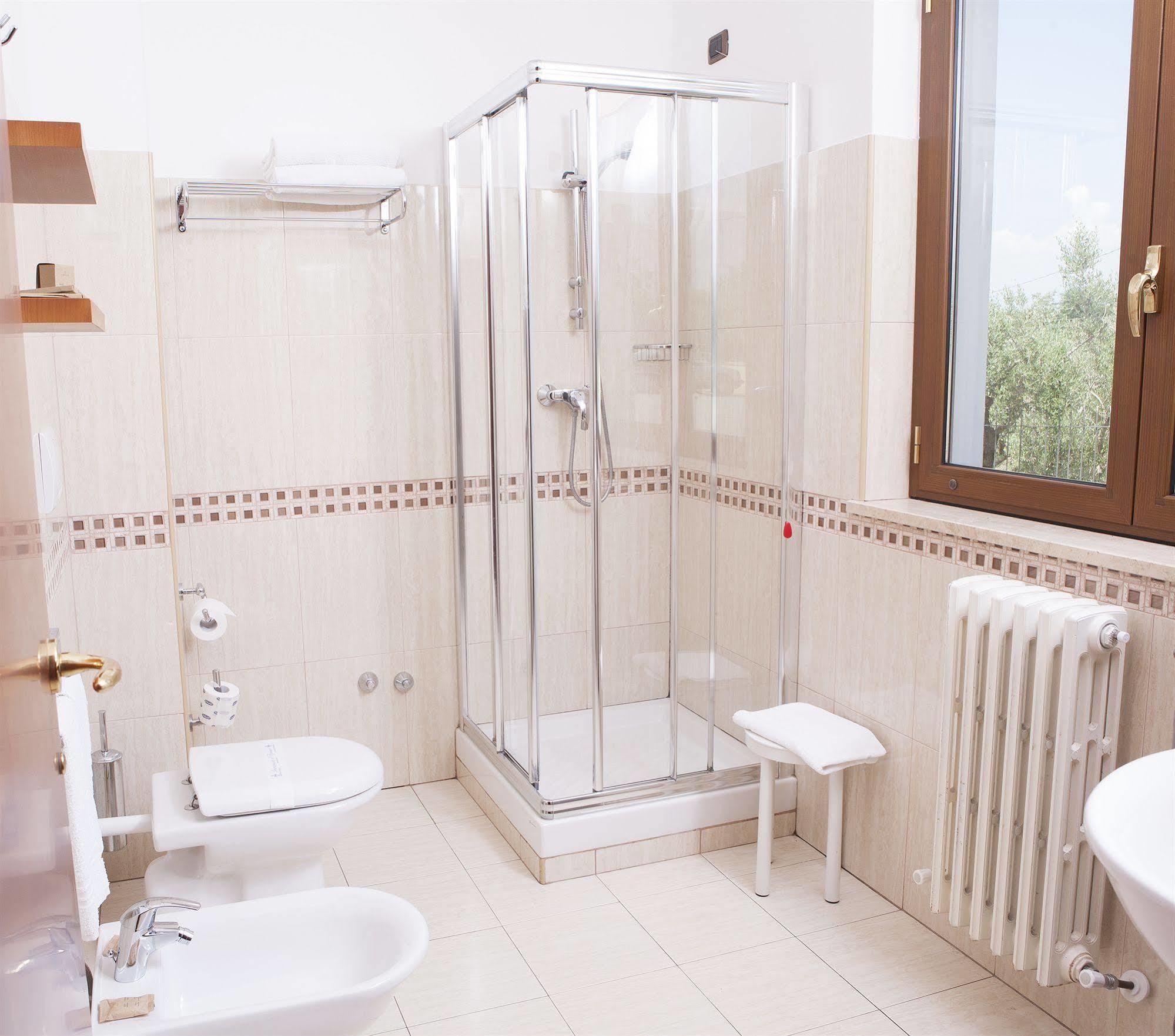 Hotel Villa Fiorita Giulianova Eksteriør bilde